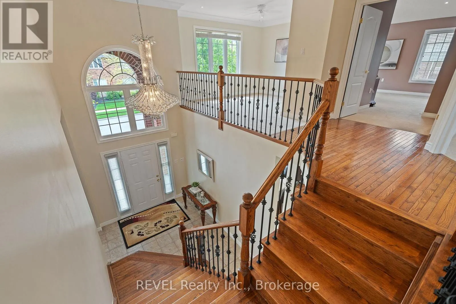42 VINIFERA DRIVE