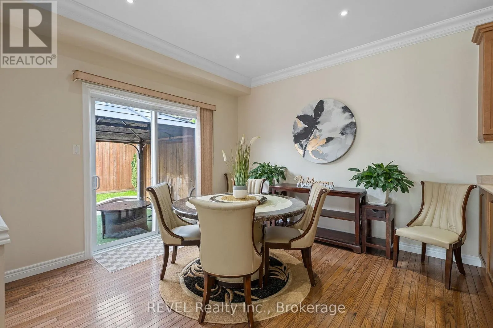 42 VINIFERA DRIVE