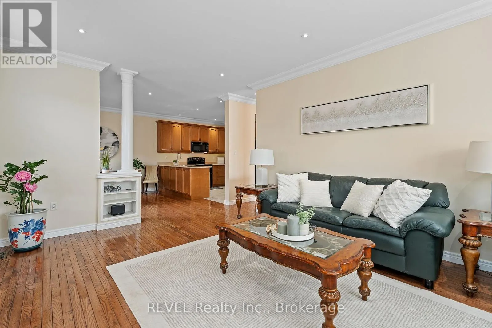 42 VINIFERA DRIVE