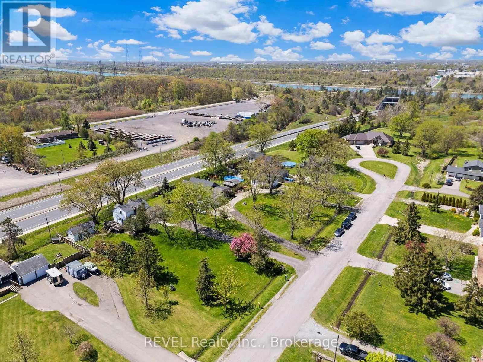239 BECKEN CRESCENT