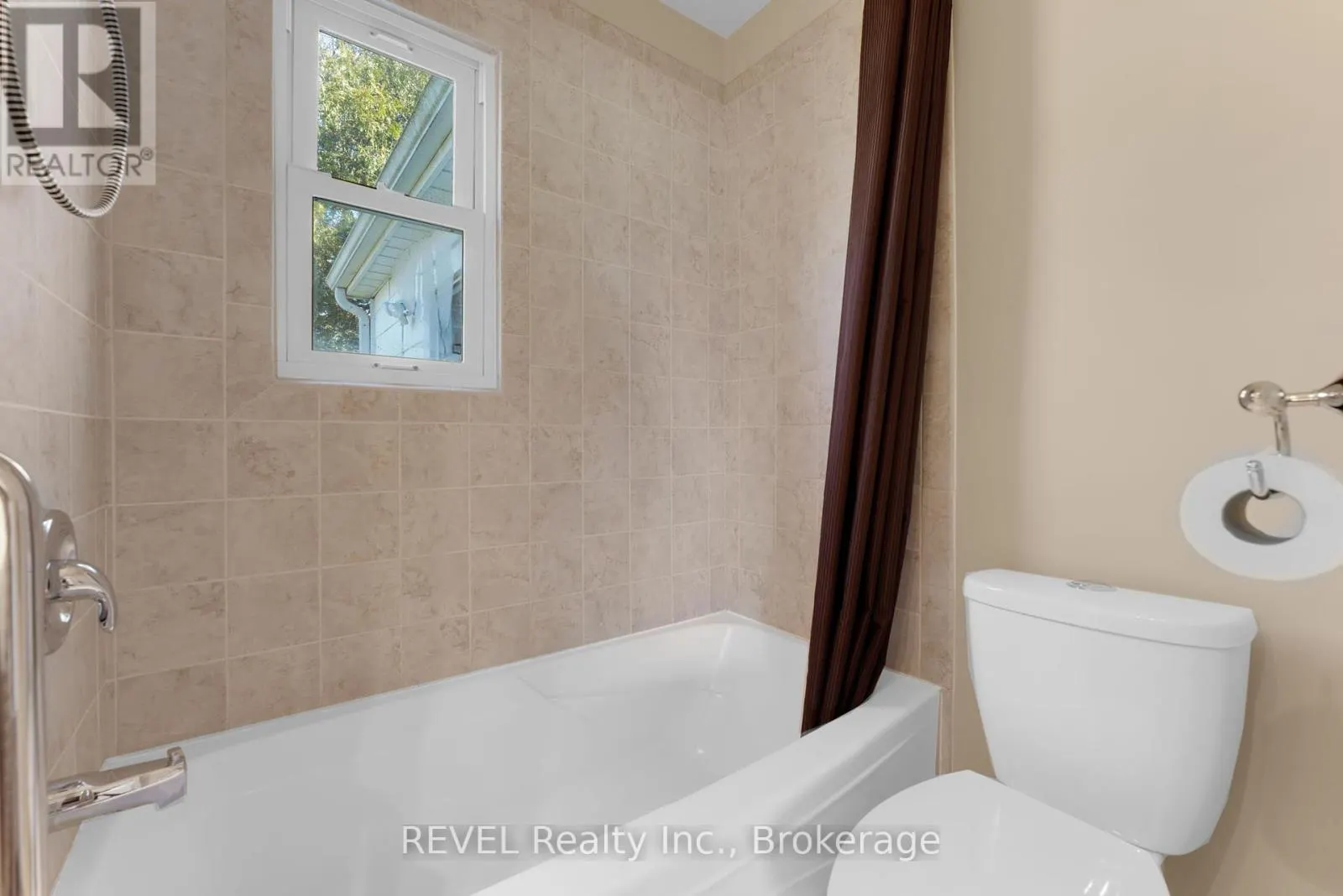 239 BECKEN CRESCENT