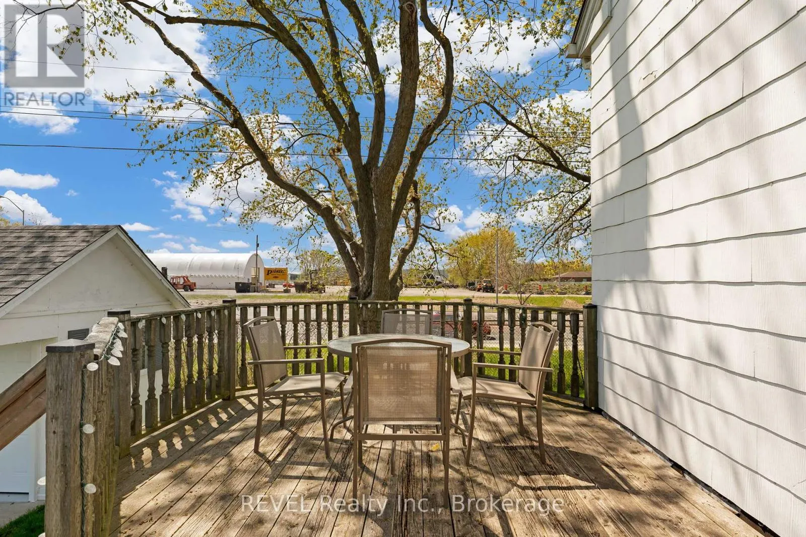 239 BECKEN CRESCENT