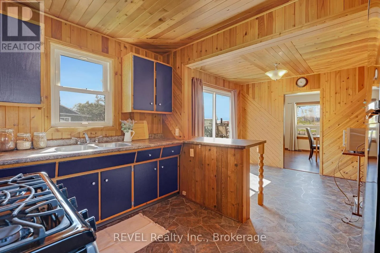 239 BECKEN CRESCENT