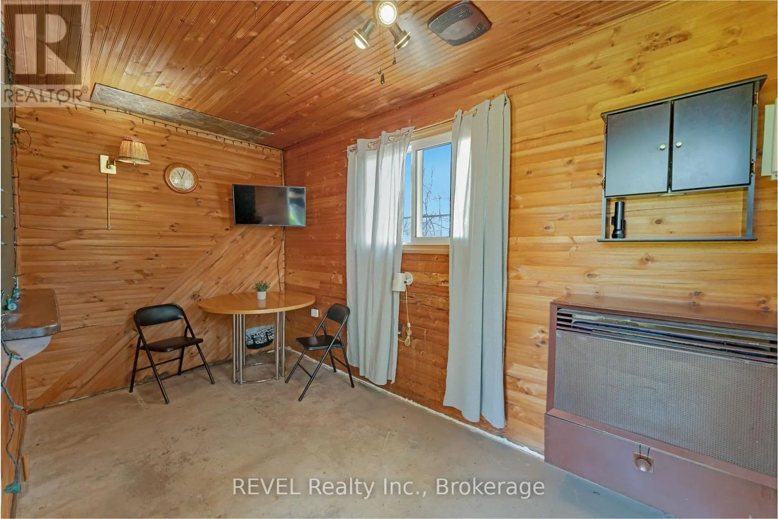 239 BECKEN CRESCENT