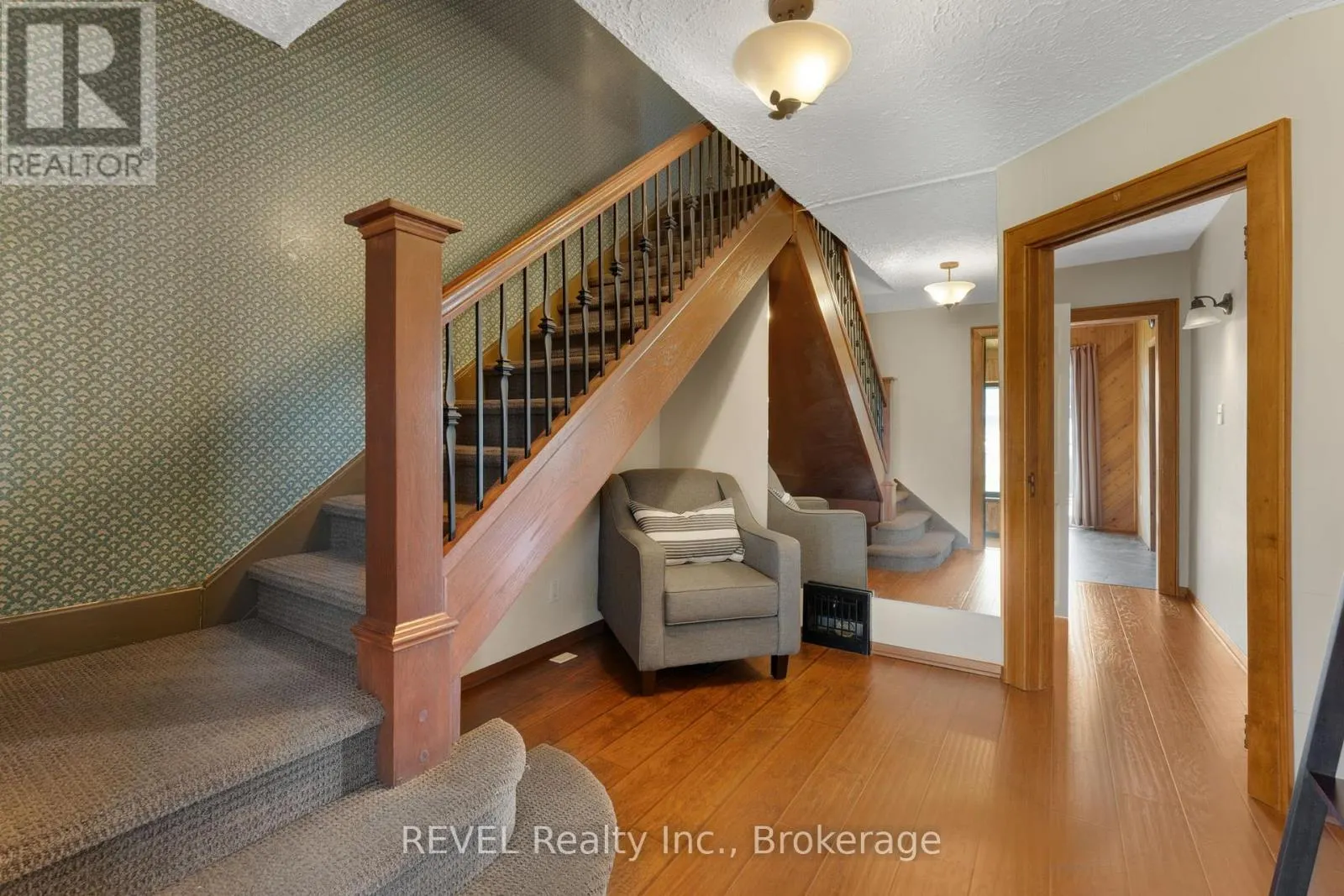 239 BECKEN CRESCENT