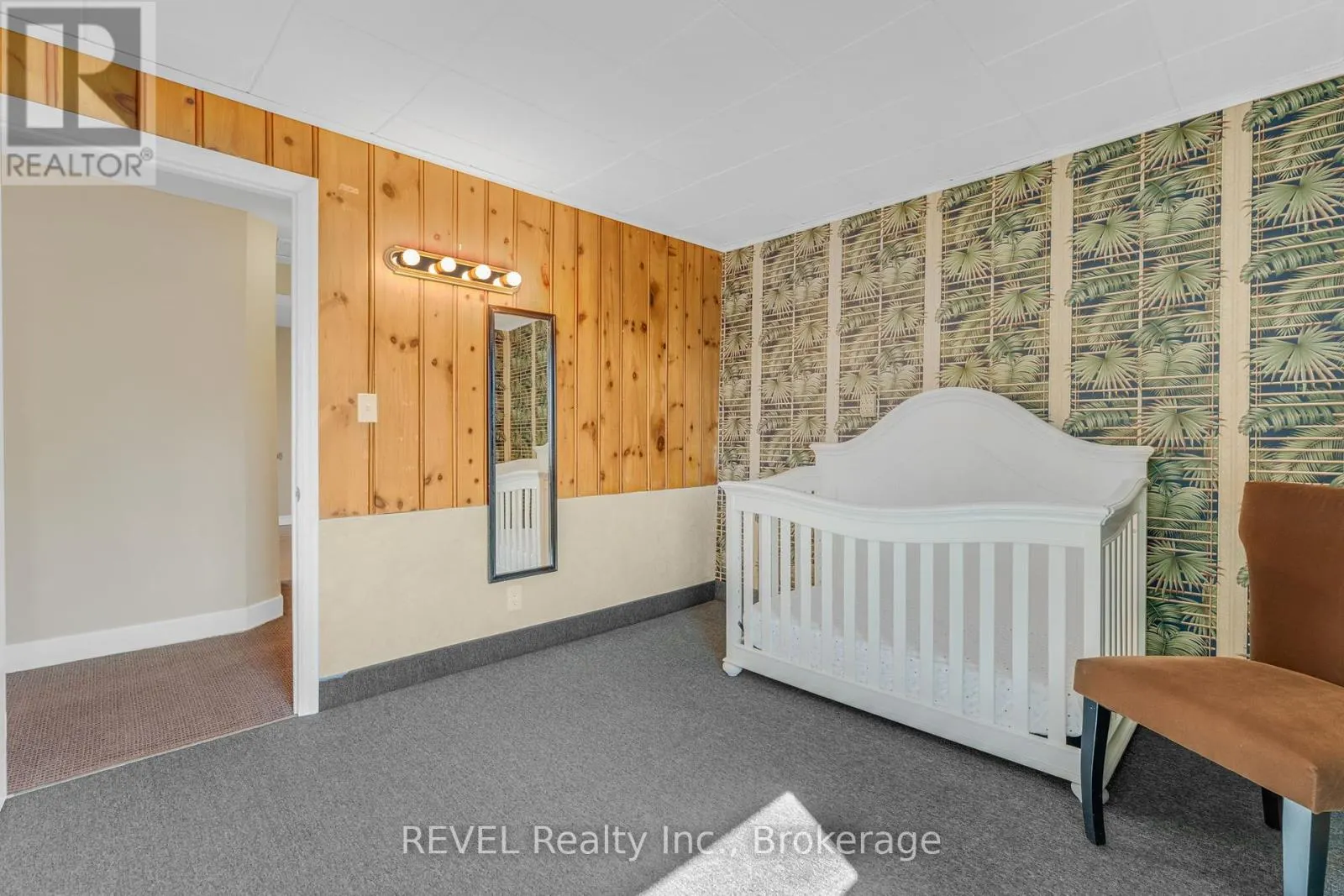 239 BECKEN CRESCENT