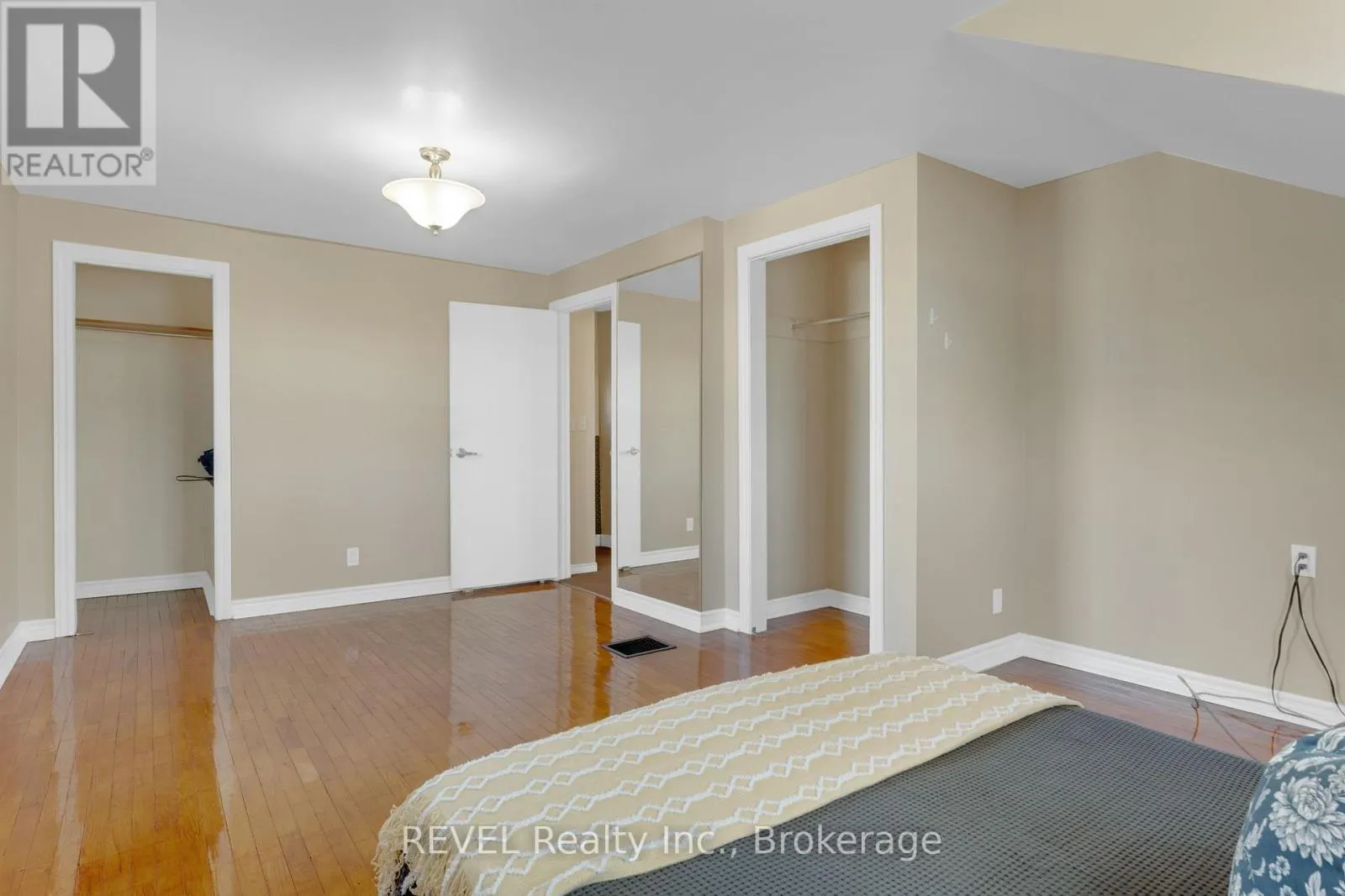 239 BECKEN CRESCENT