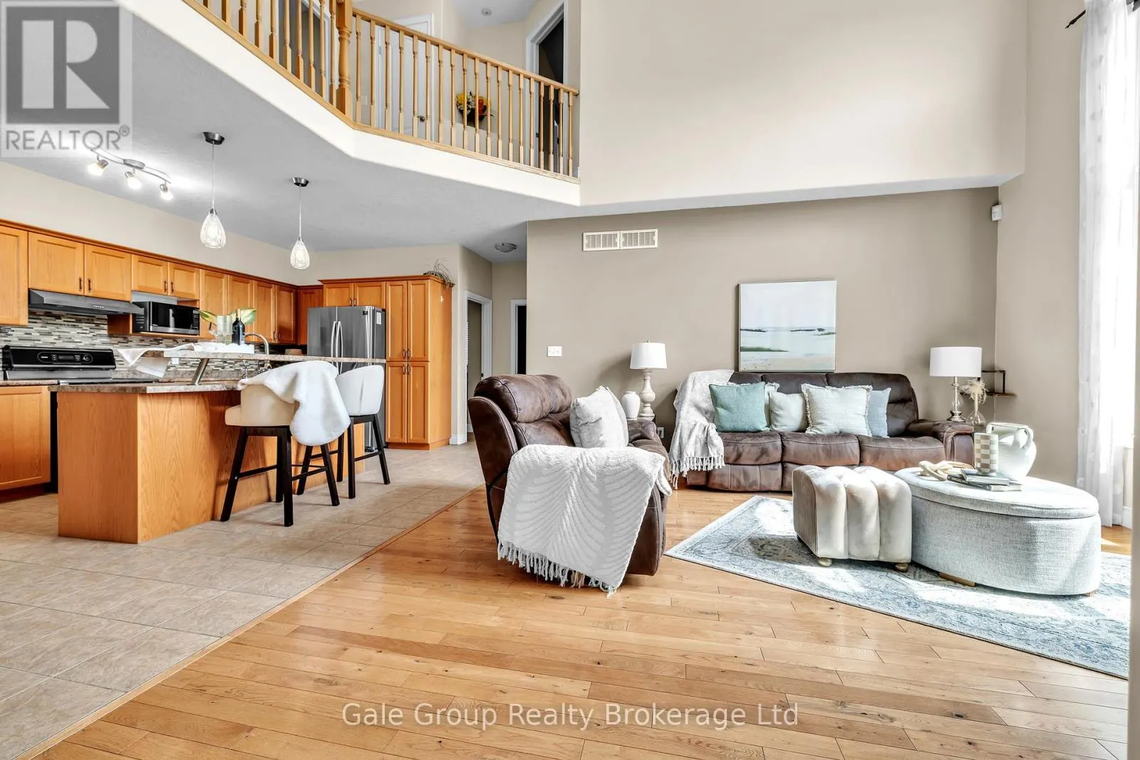 10 WESTVIEW COURT