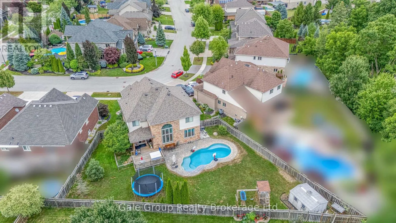 10 WESTVIEW COURT