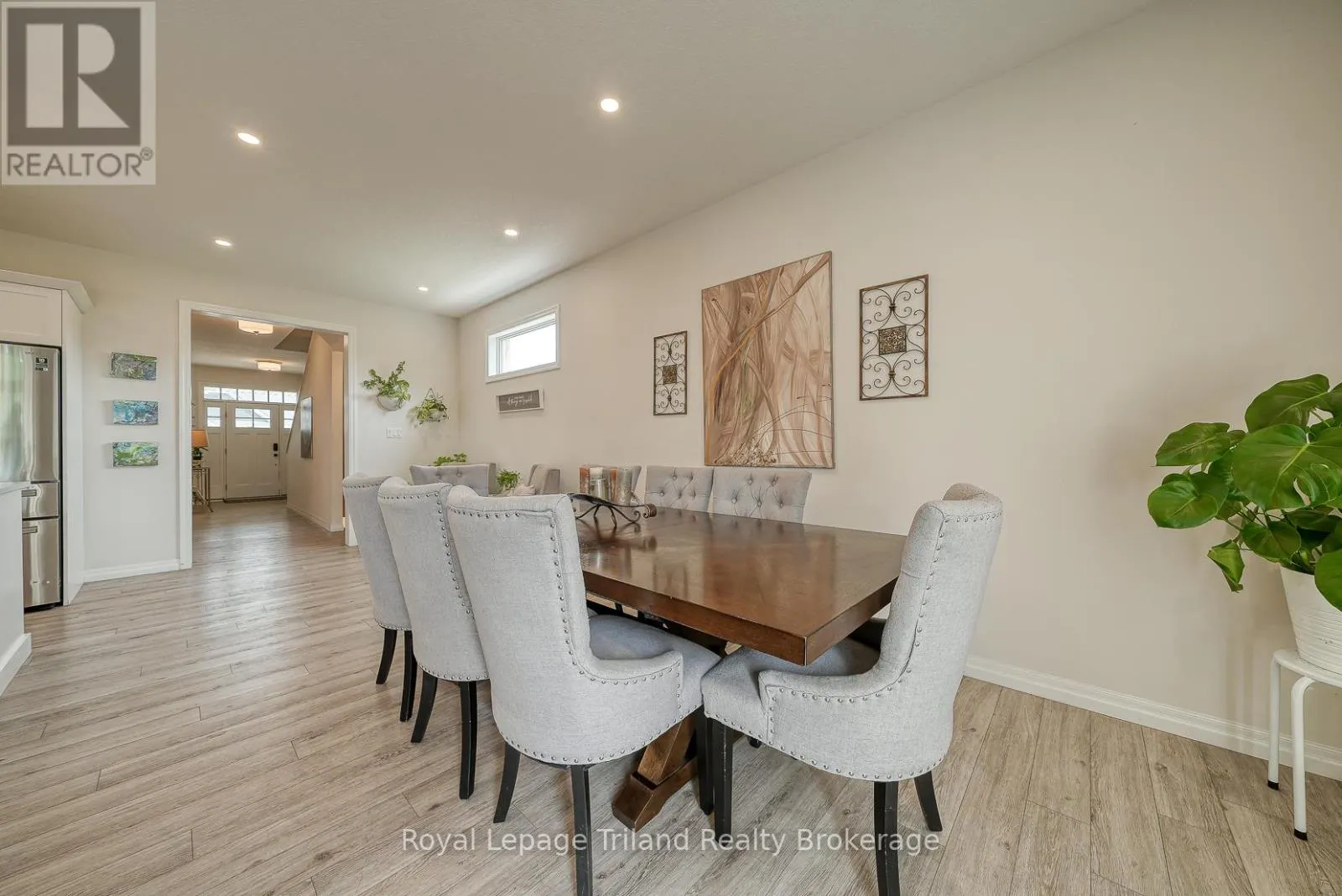 30 LIVINGSTON DRIVE