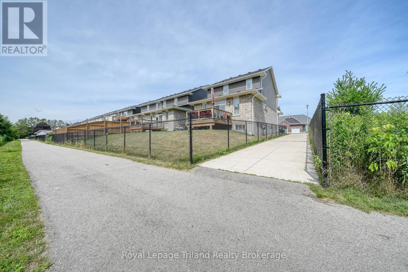 30 LIVINGSTON DRIVE