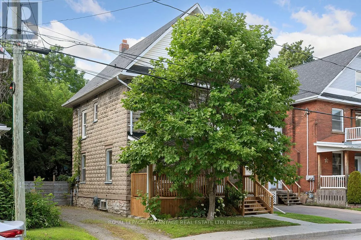 6 FOSTER AVENUE