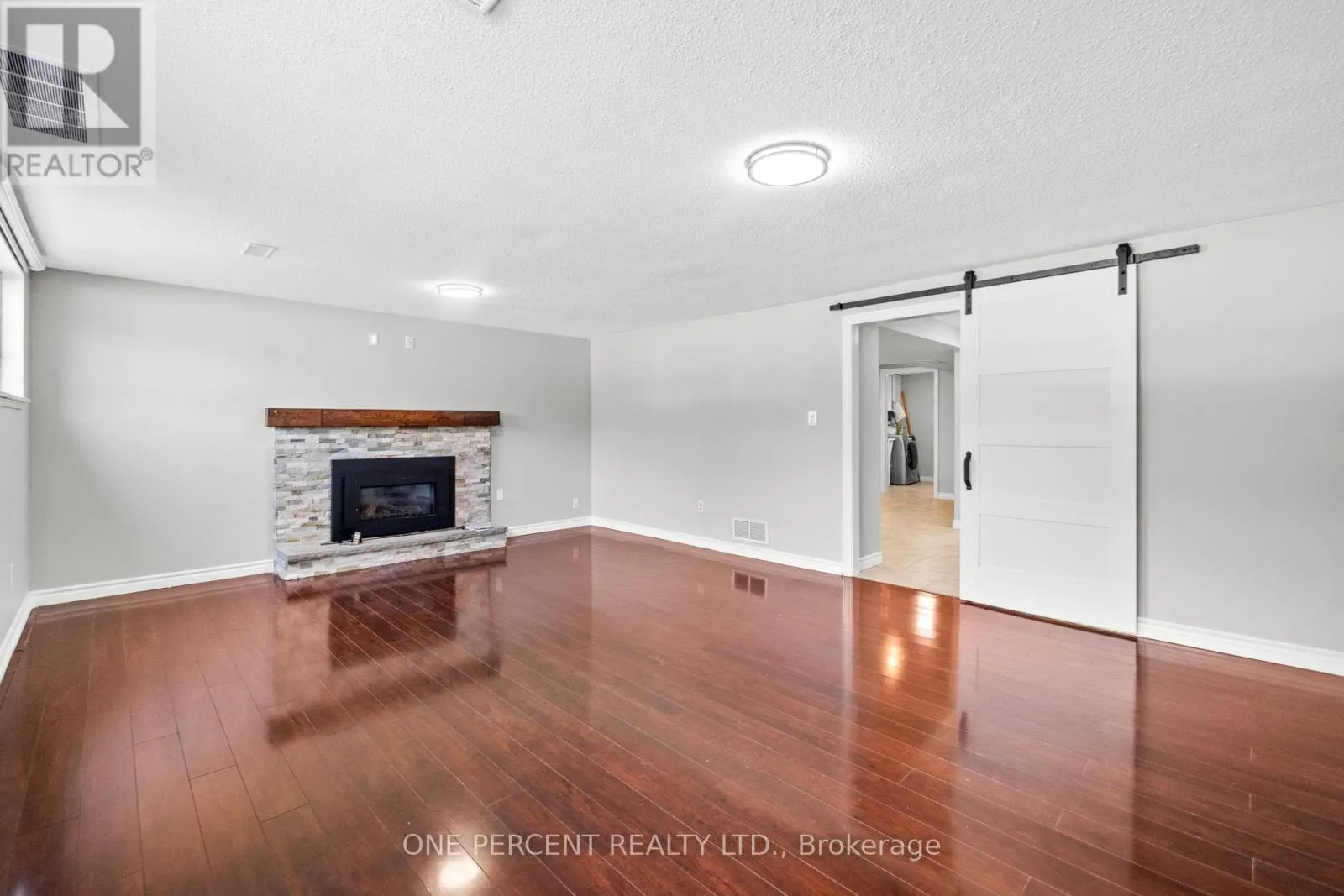 364 RED OAK AVENUE