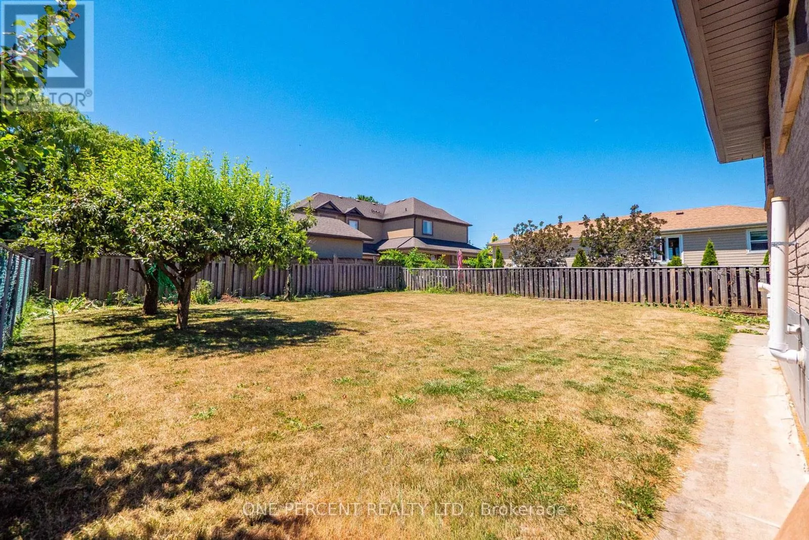 364 RED OAK AVENUE