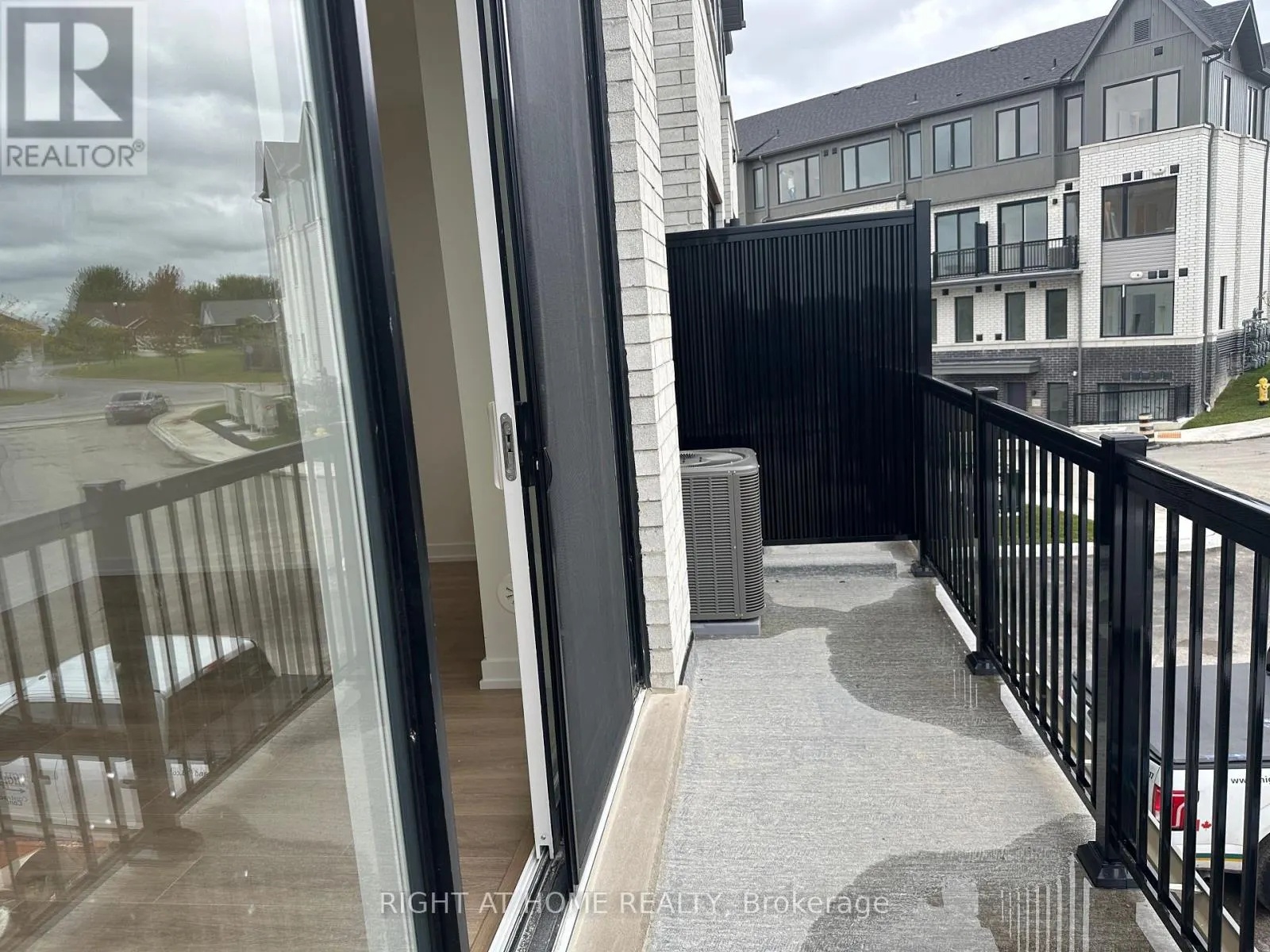 1204 - 160 DENSMORE ROAD, #1204