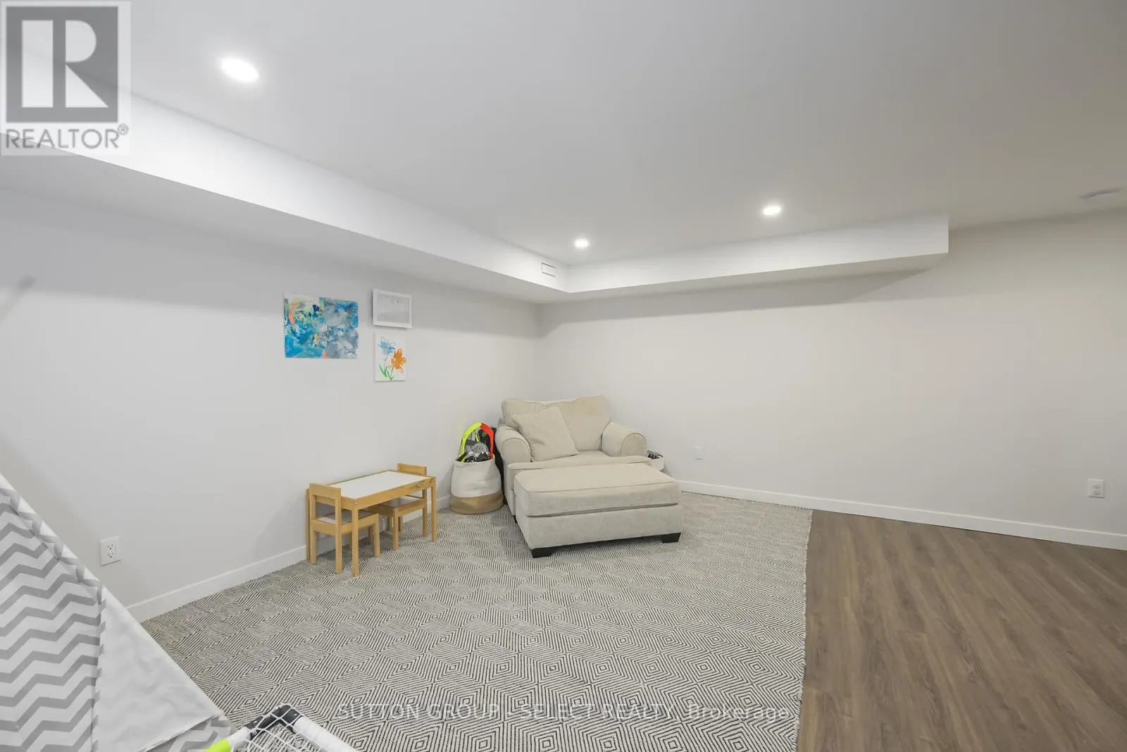 102 - 1328 COMMISSIONERS ROAD W, #102