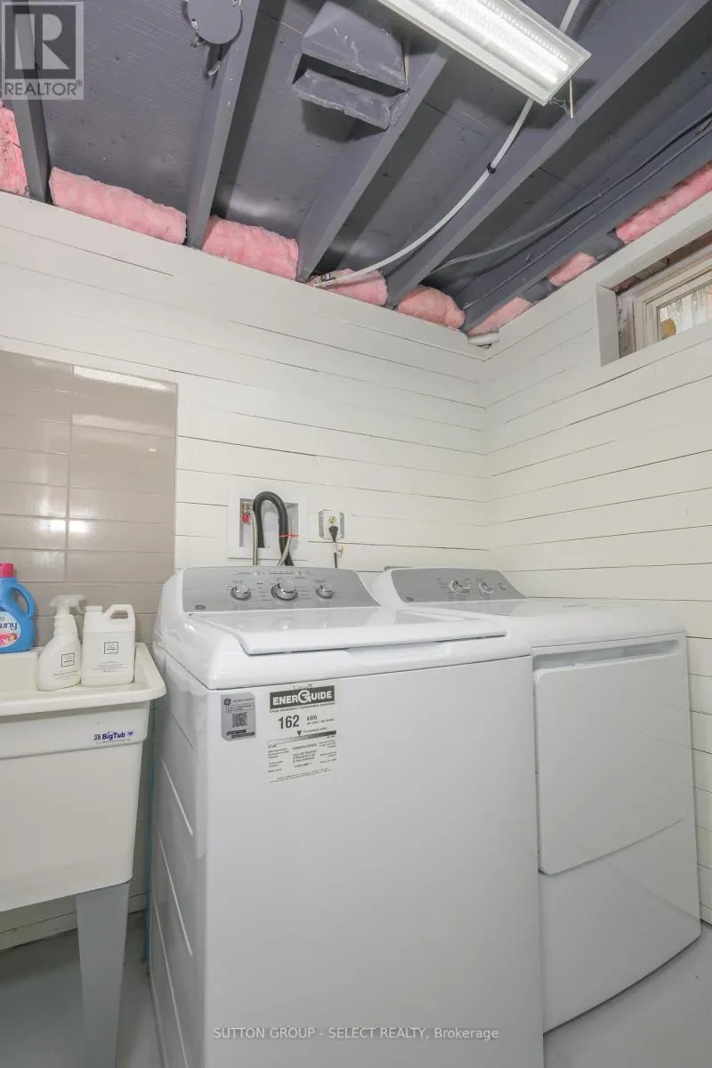 102 - 1328 COMMISSIONERS ROAD W, #102