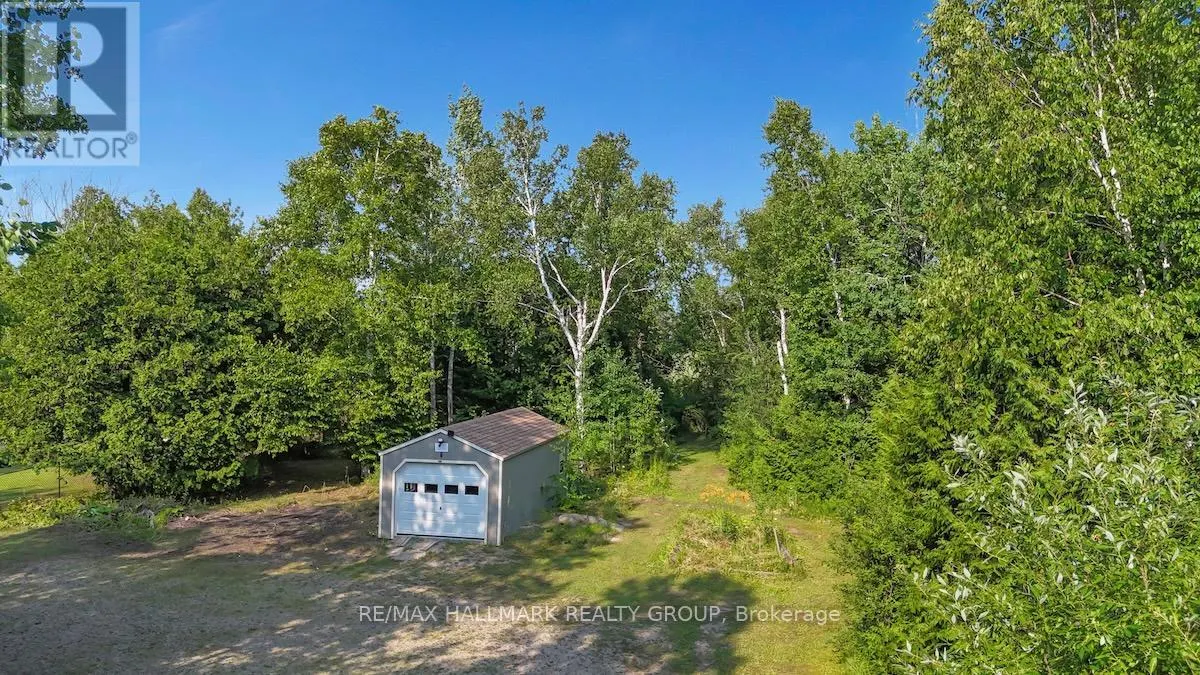 6 BIRCH LANE