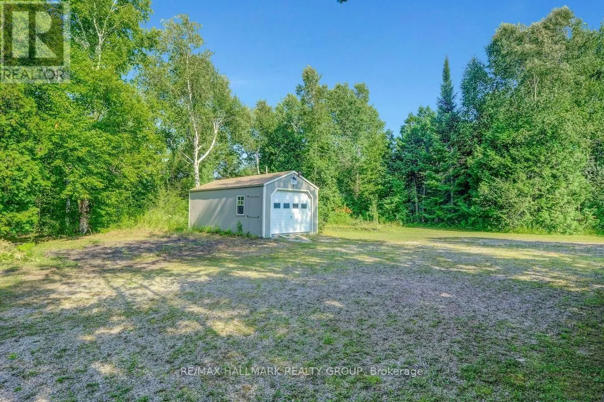 6 BIRCH LANE