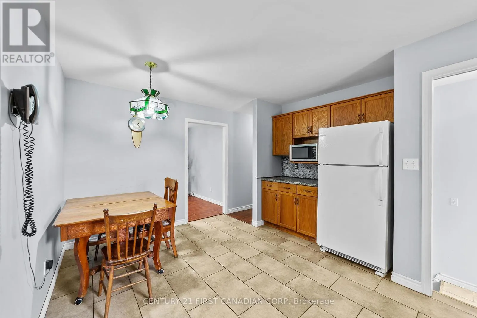 7 SIFTON DRIVE