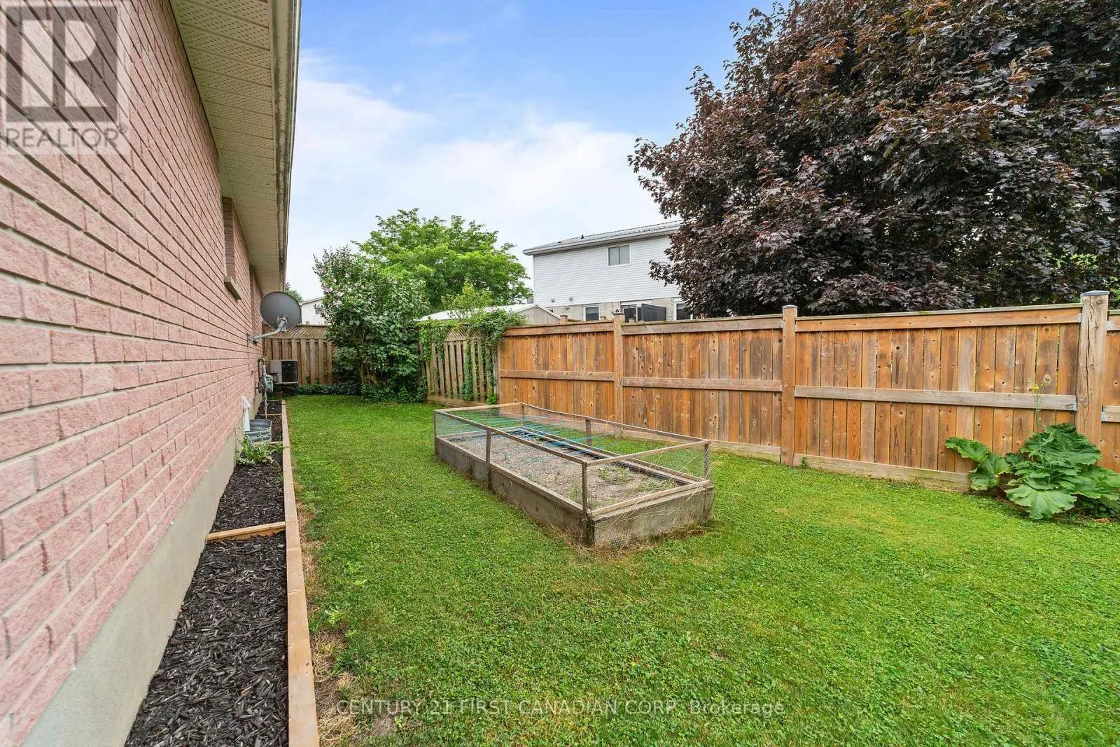 7 SIFTON DRIVE