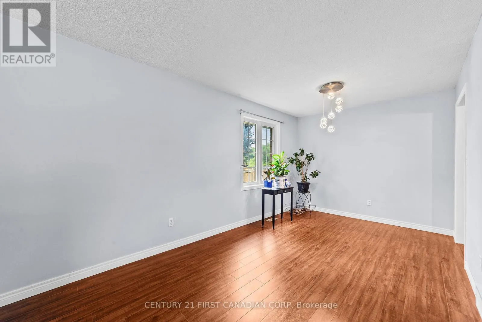 7 SIFTON DRIVE