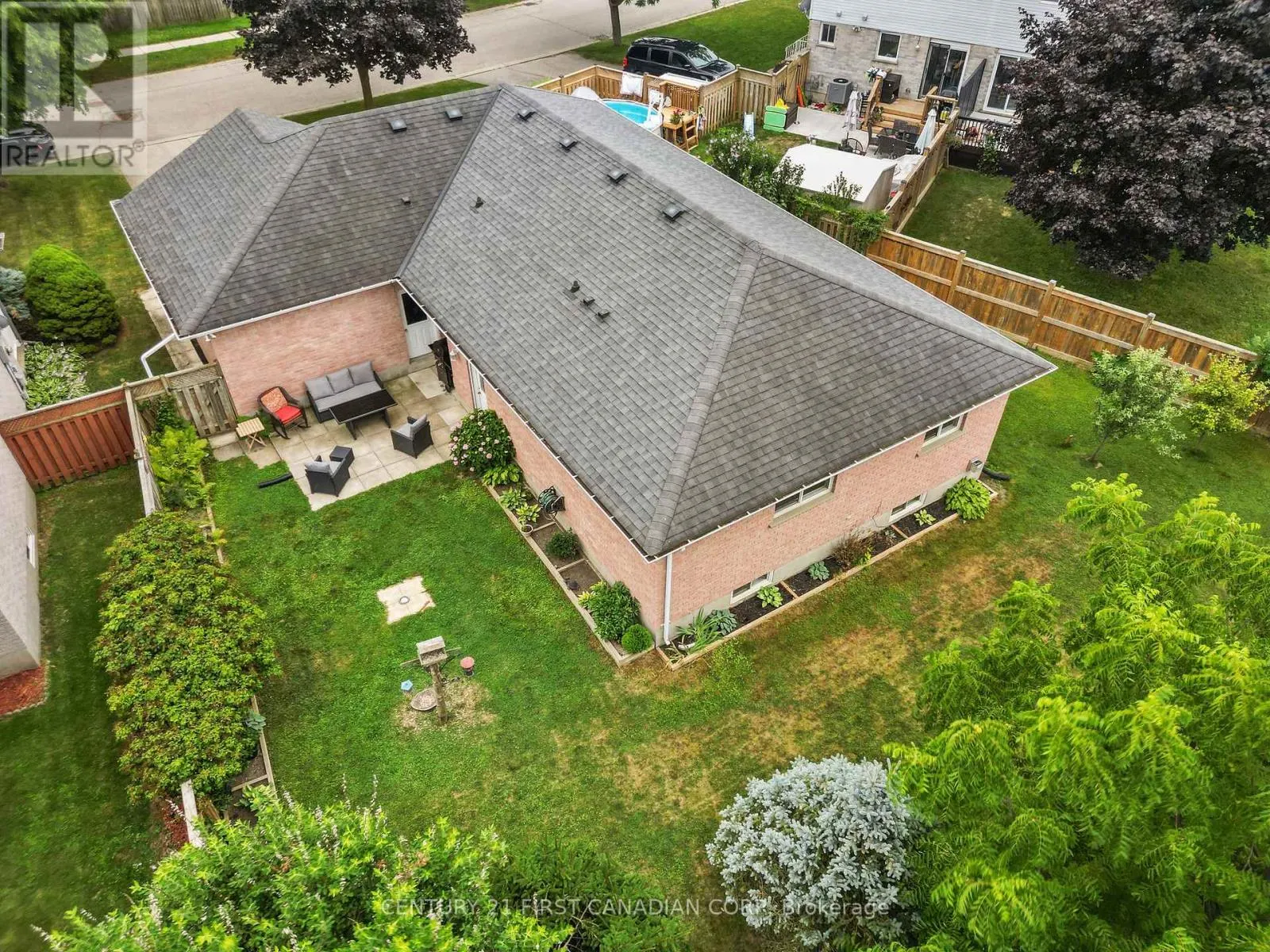 7 SIFTON DRIVE