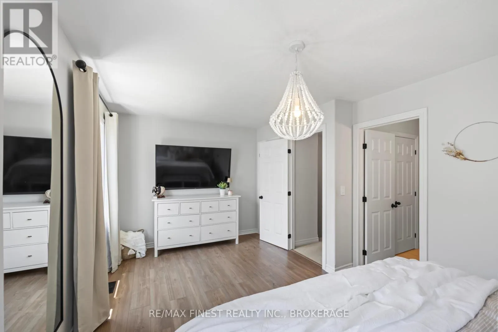 849 NEWMARKET LANE