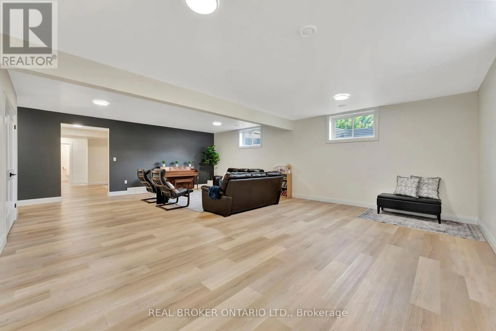 30 TANAGER DRIVE