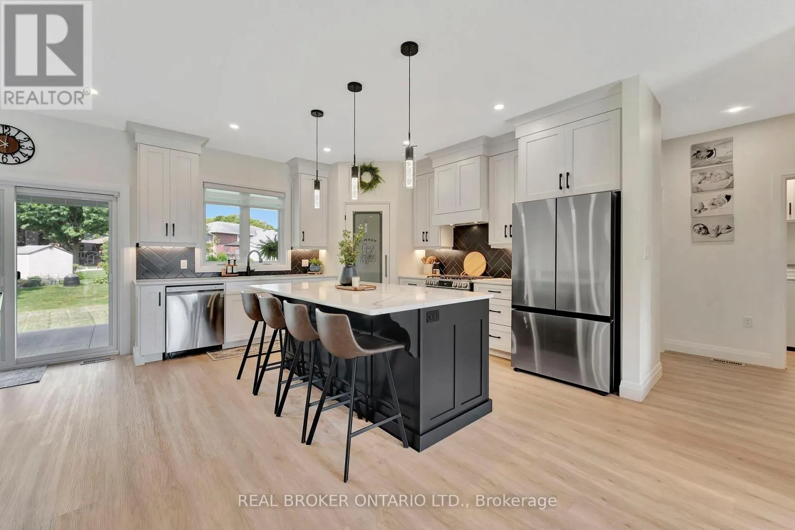 30 TANAGER DRIVE