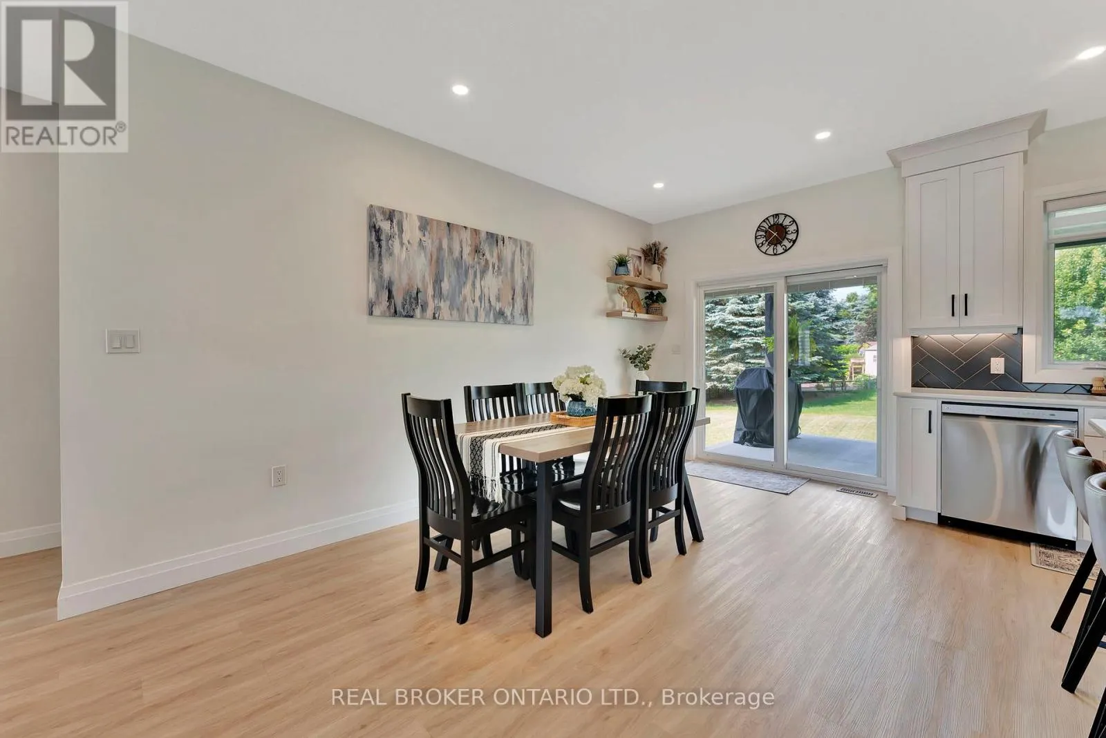 30 TANAGER DRIVE