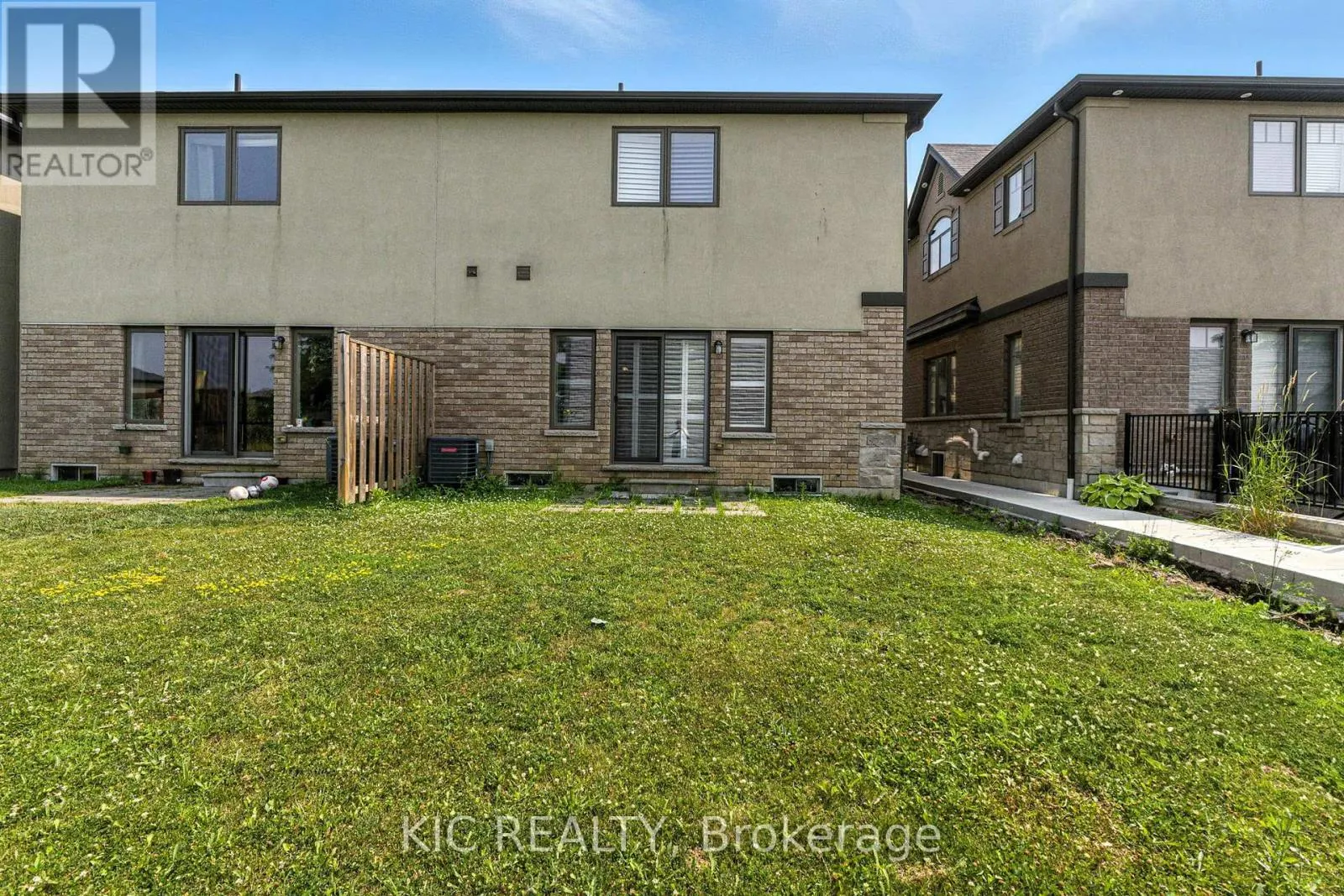 69 DODMAN CRESCENT