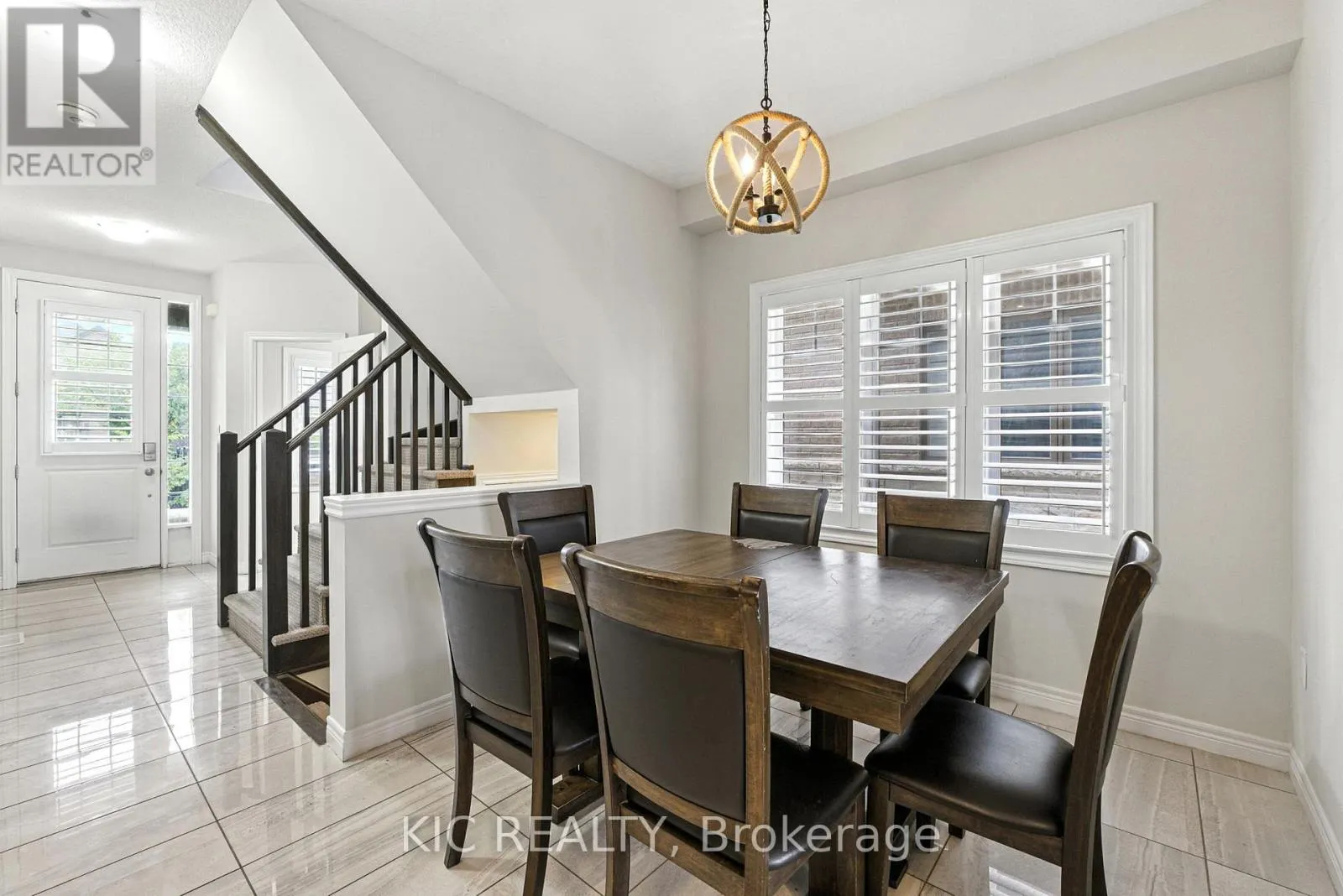 69 DODMAN CRESCENT