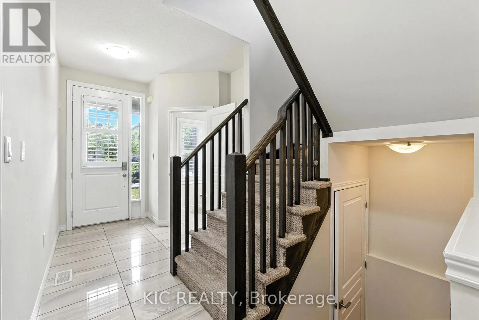 69 DODMAN CRESCENT