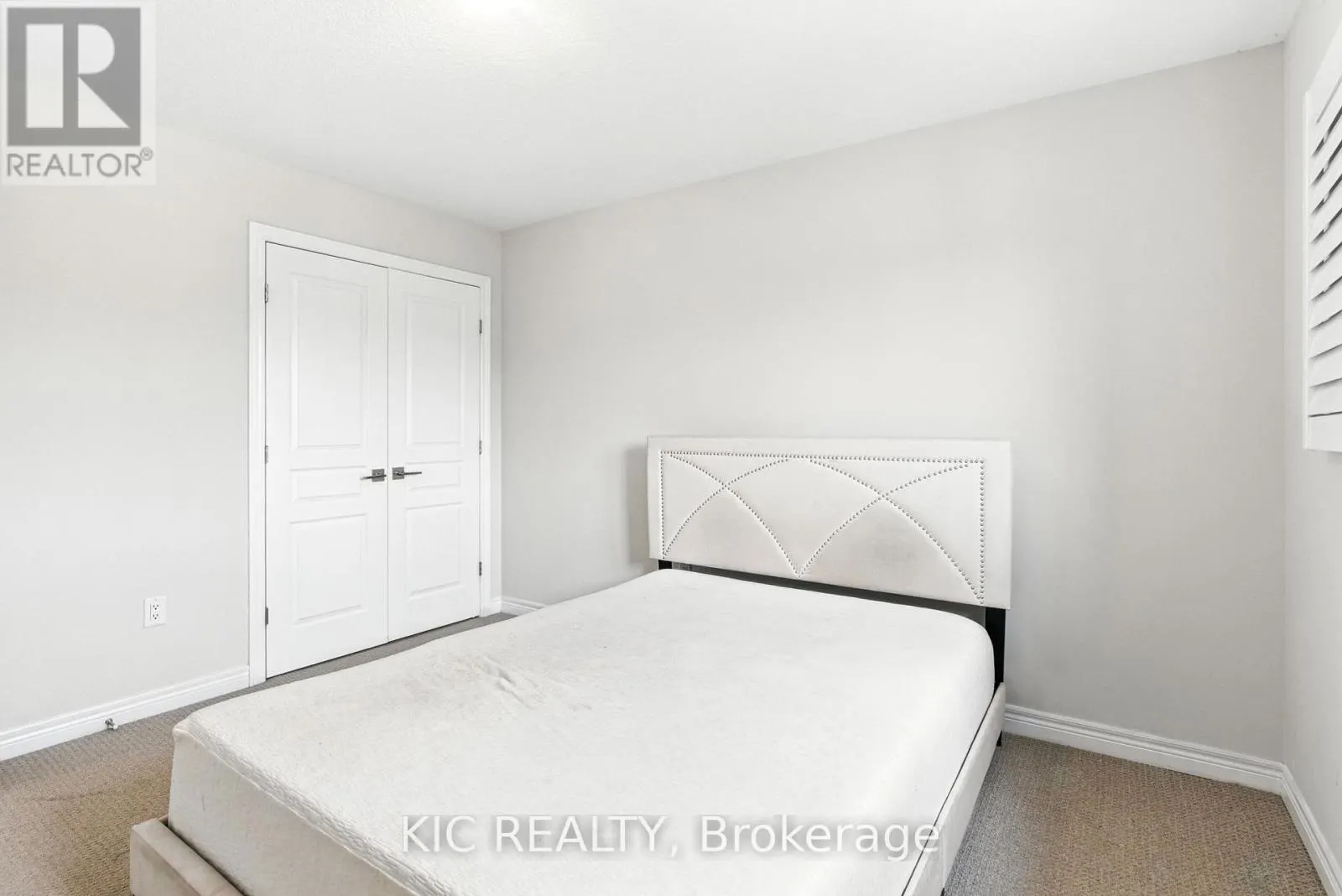 69 DODMAN CRESCENT
