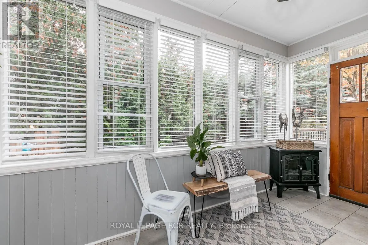 77 TRAFALGAR ROAD