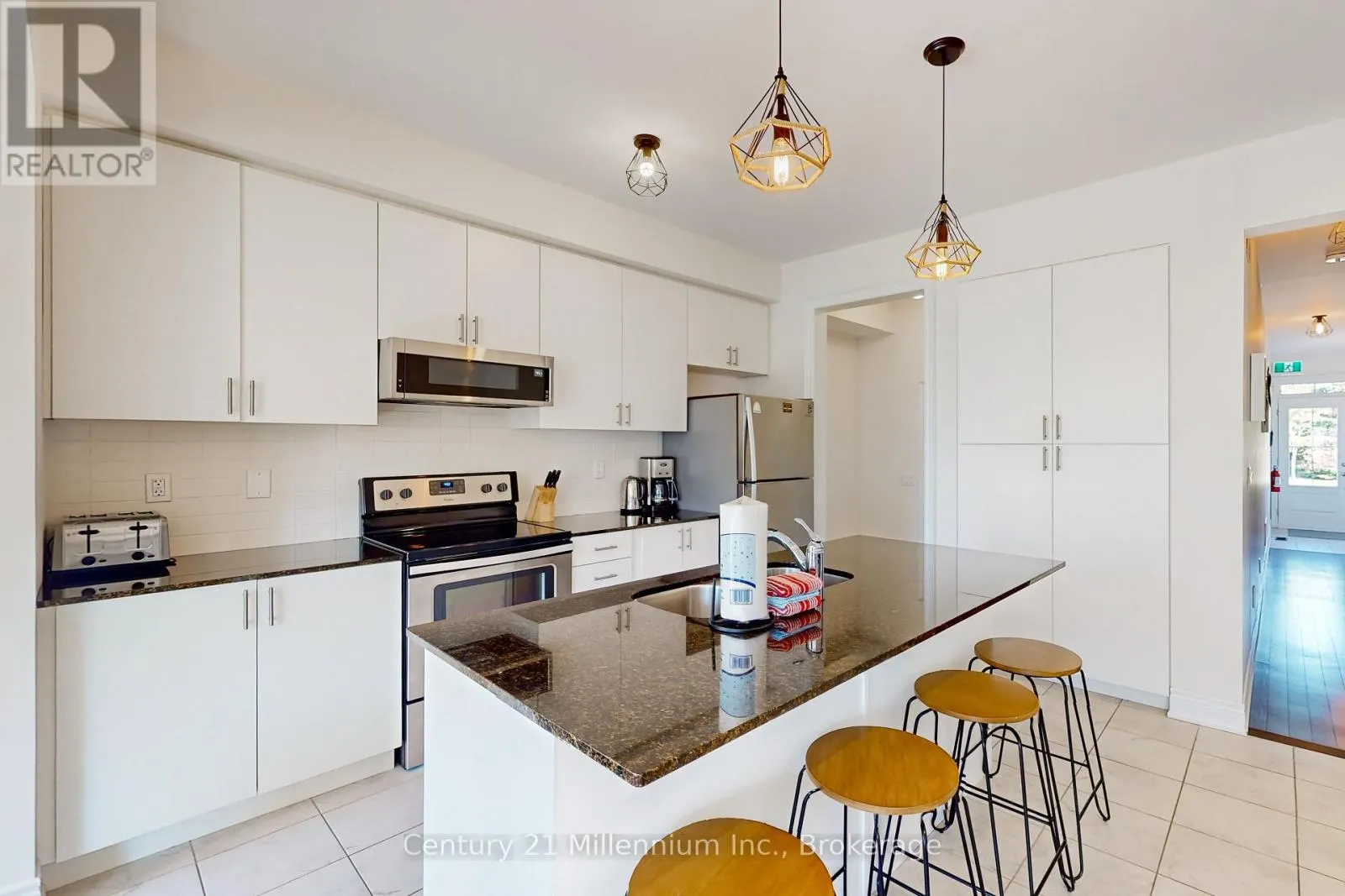 31 - 171 SNOWBRIDGE WAY, #31