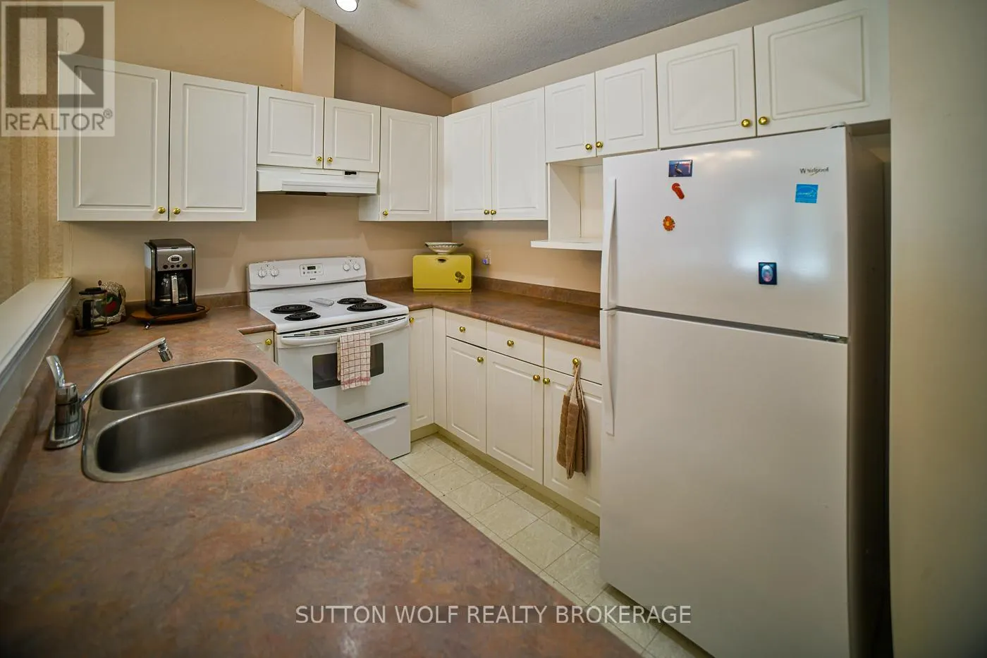 8 - 375 SCOTT STREET, #8