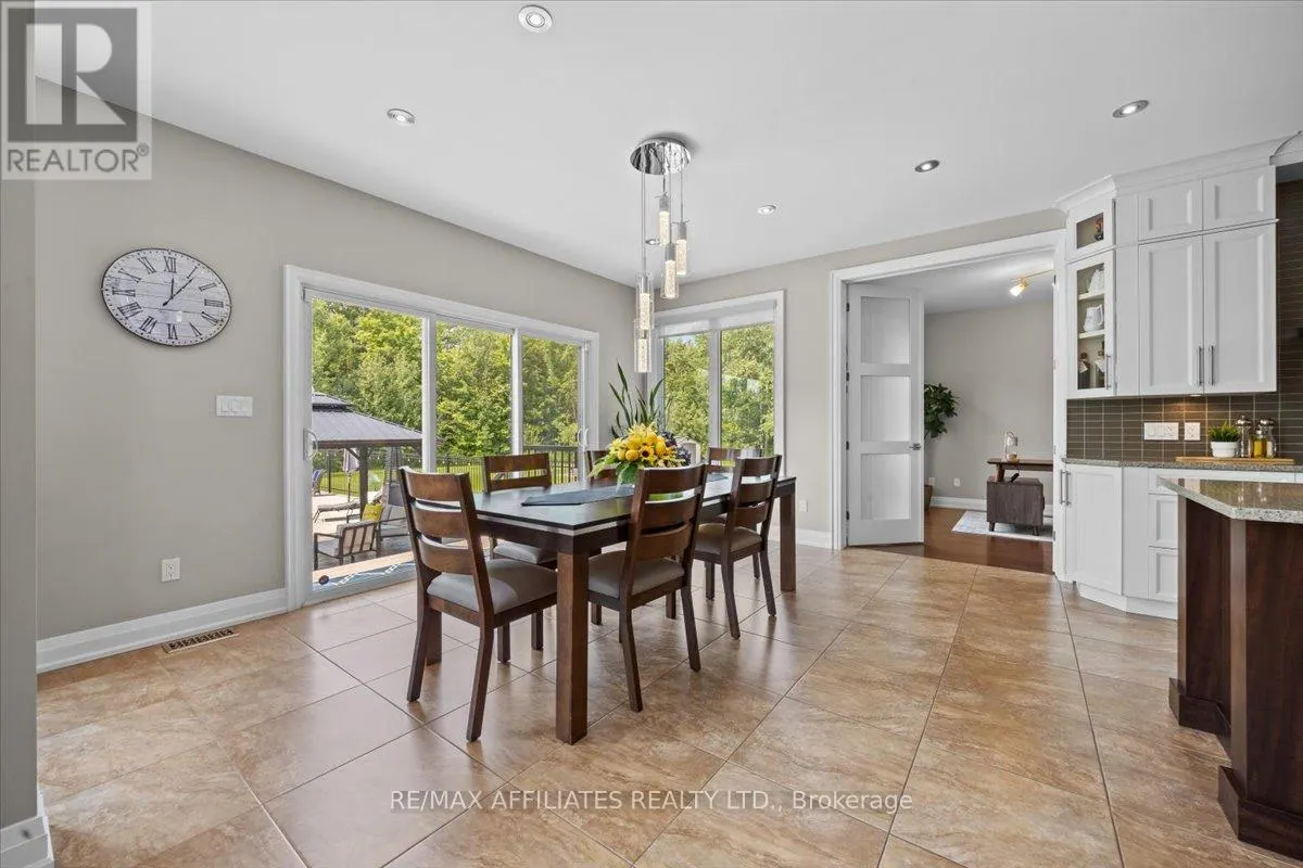 1610 LINKLAND COURT