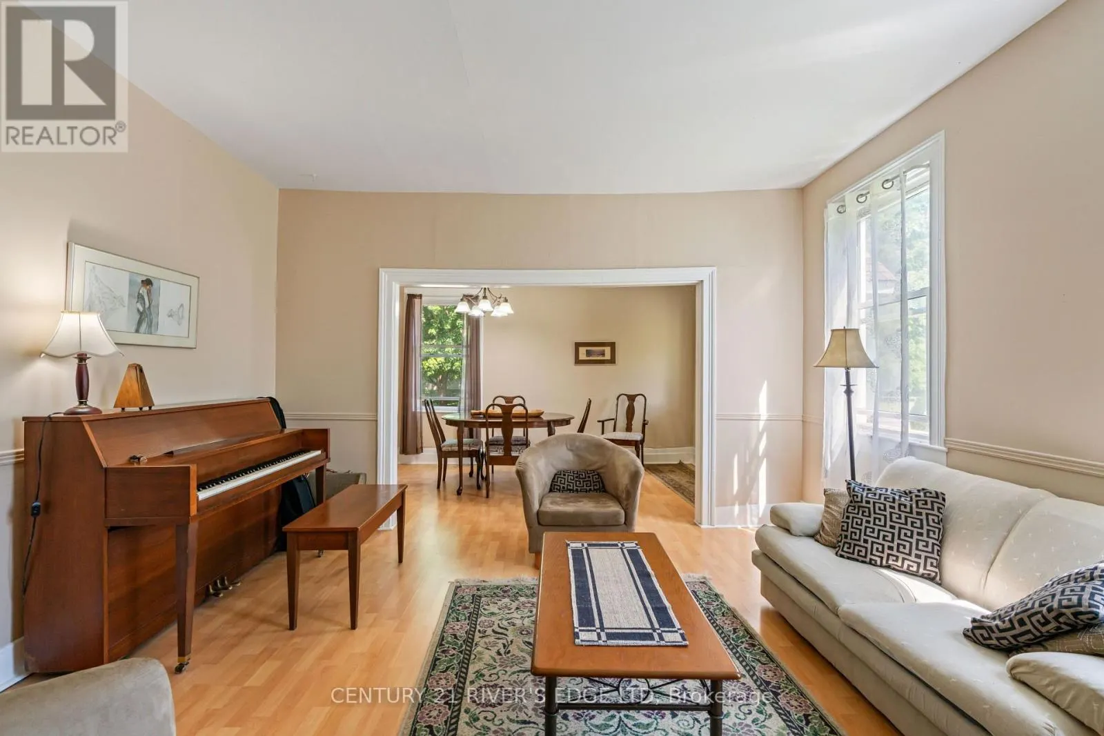 12084 LAKESHORE DRIVE