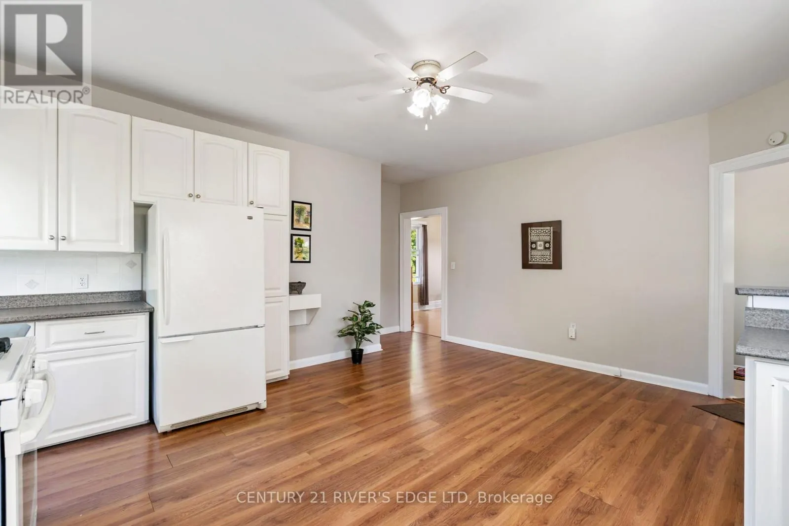 12084 LAKESHORE DRIVE