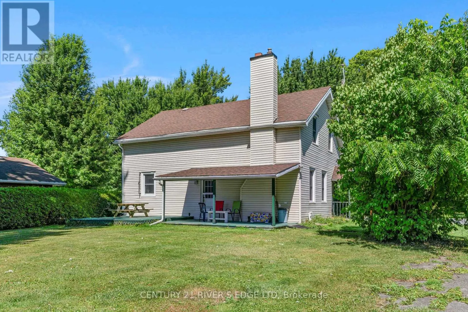 12084 LAKESHORE DRIVE