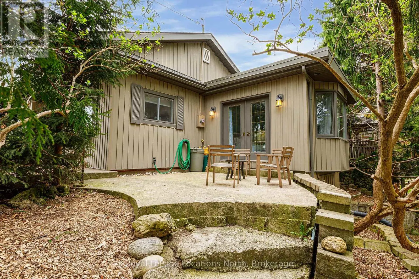 84 SYKES STREET S