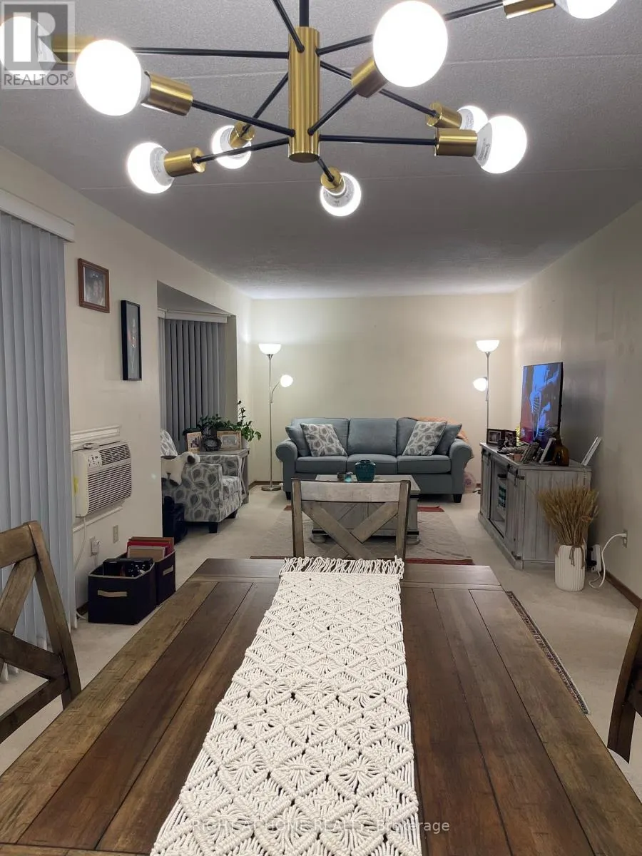 101 - 401 ERB STREET W
