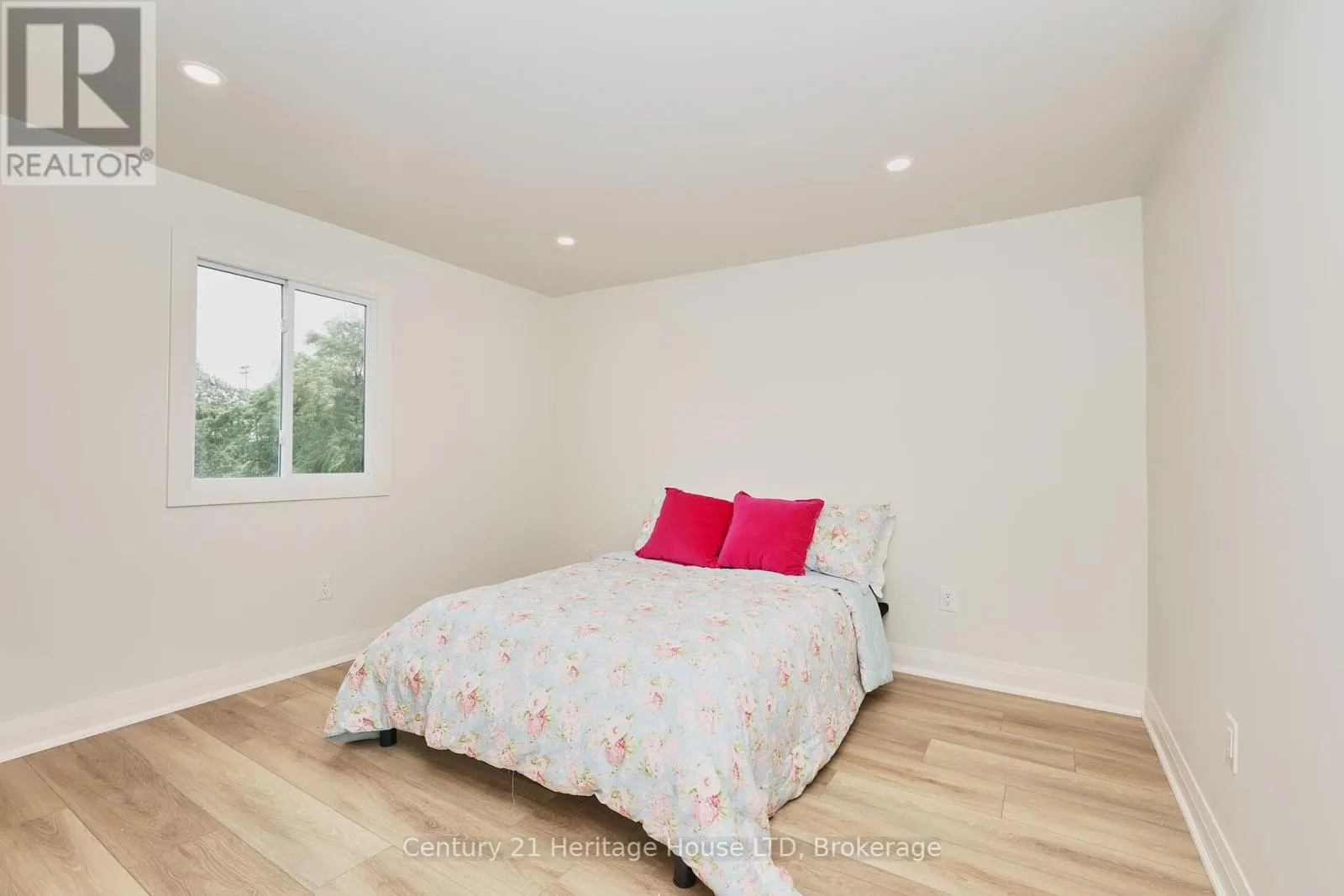 14 JENNET STREET