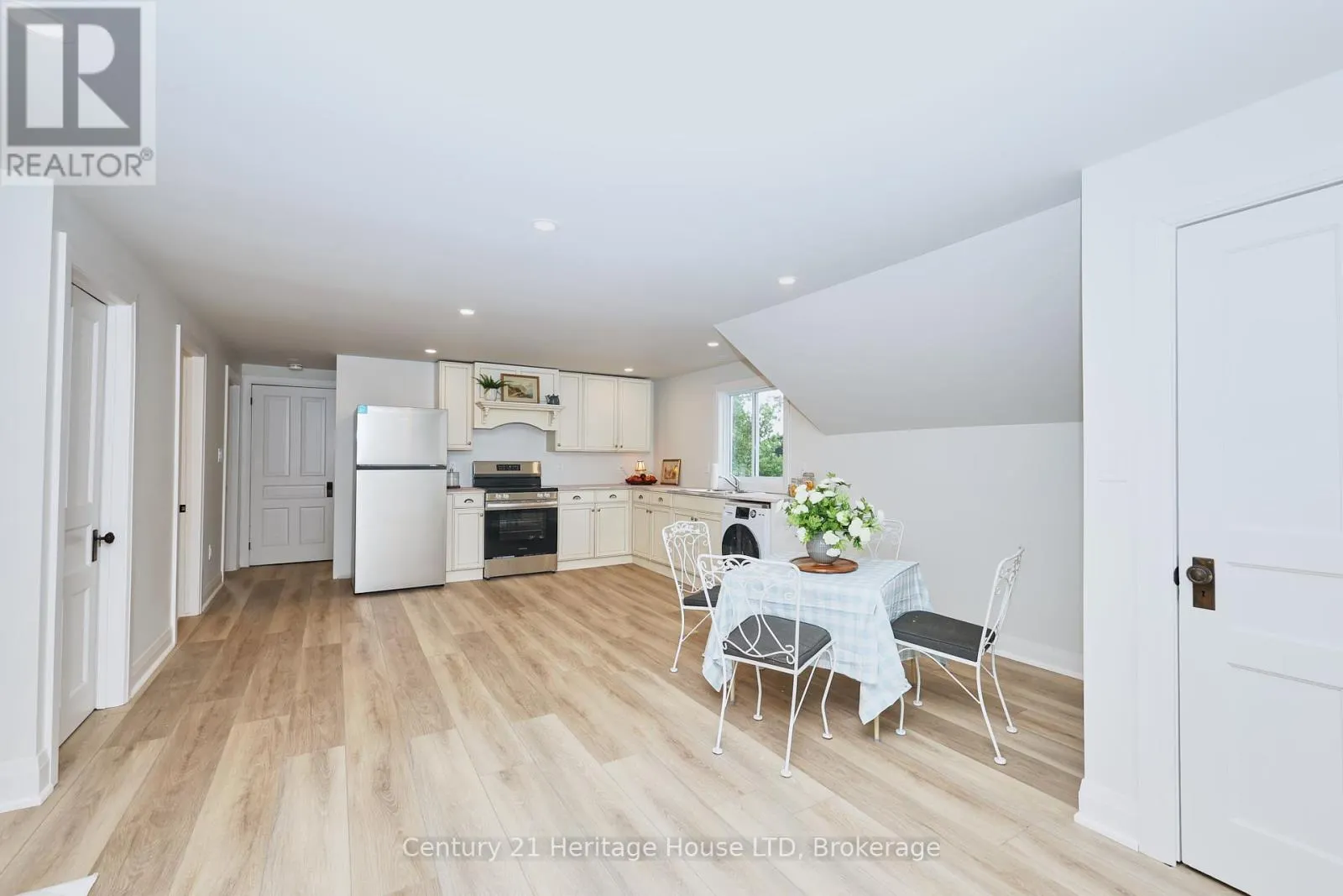 14 JENNET STREET