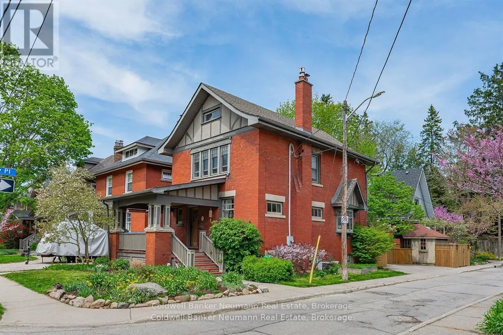 51 LYON AVENUE