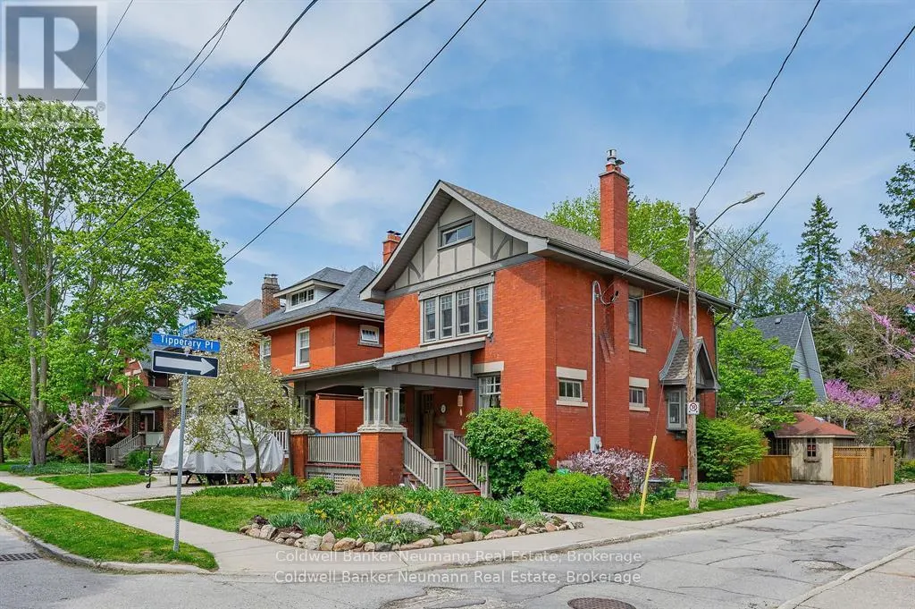 51 LYON AVENUE