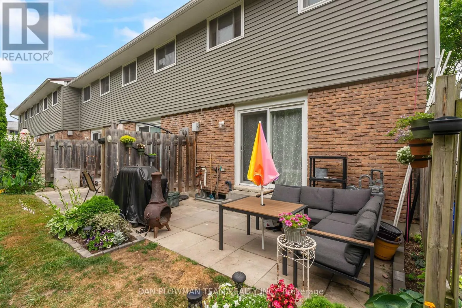F6 - 400 WESTWOOD DRIVE