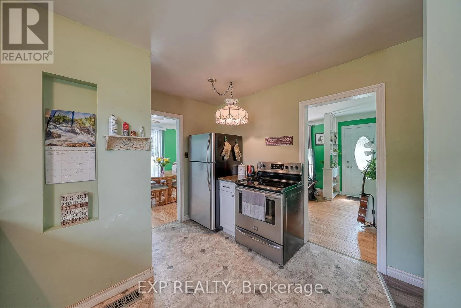 193 CENTENNIAL AVENUE S